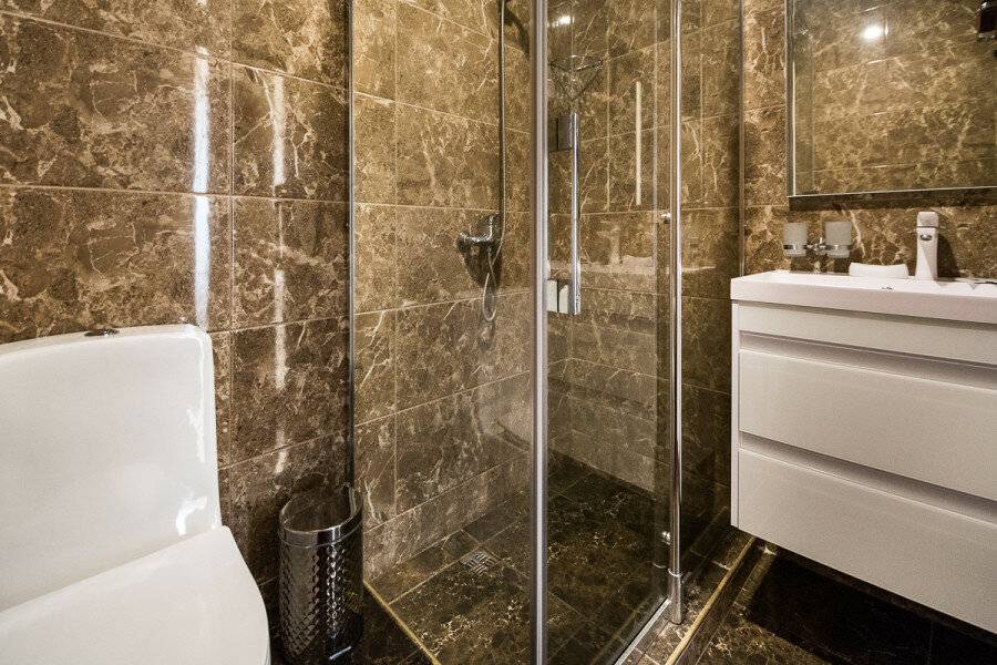 Фотографии номера двухкомнатный люкс с балконом в Гостинице Белый лев Судак