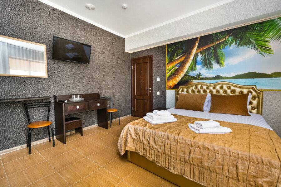 Фотографии номера двухкомнатный люкс с балконом в Гостинице Белый лев Судак