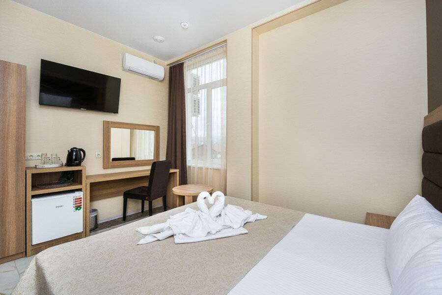 Фотографии номера двухкомнатный люкс с балконом в Гостинице Белый лев Судак